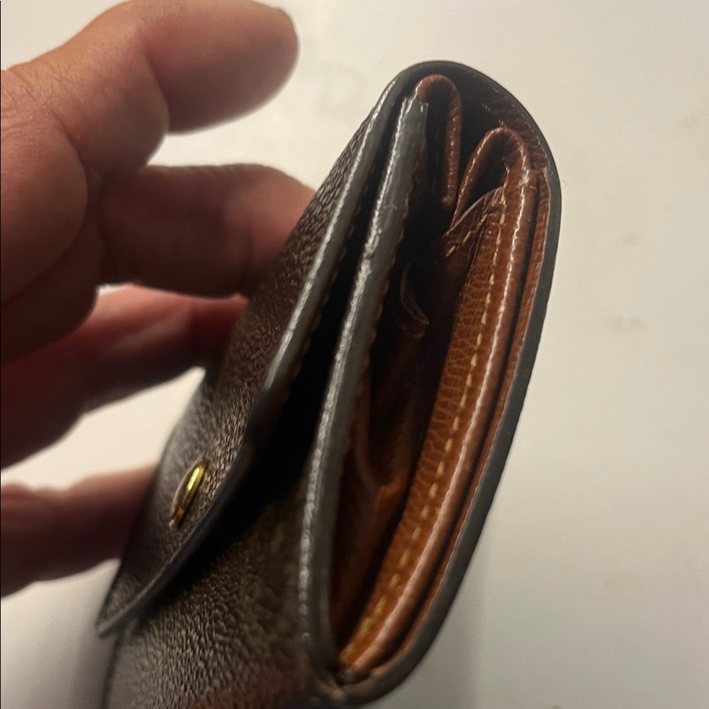 Louis Vuitton vintage cardholder rare to find - Picture 3 of 14
